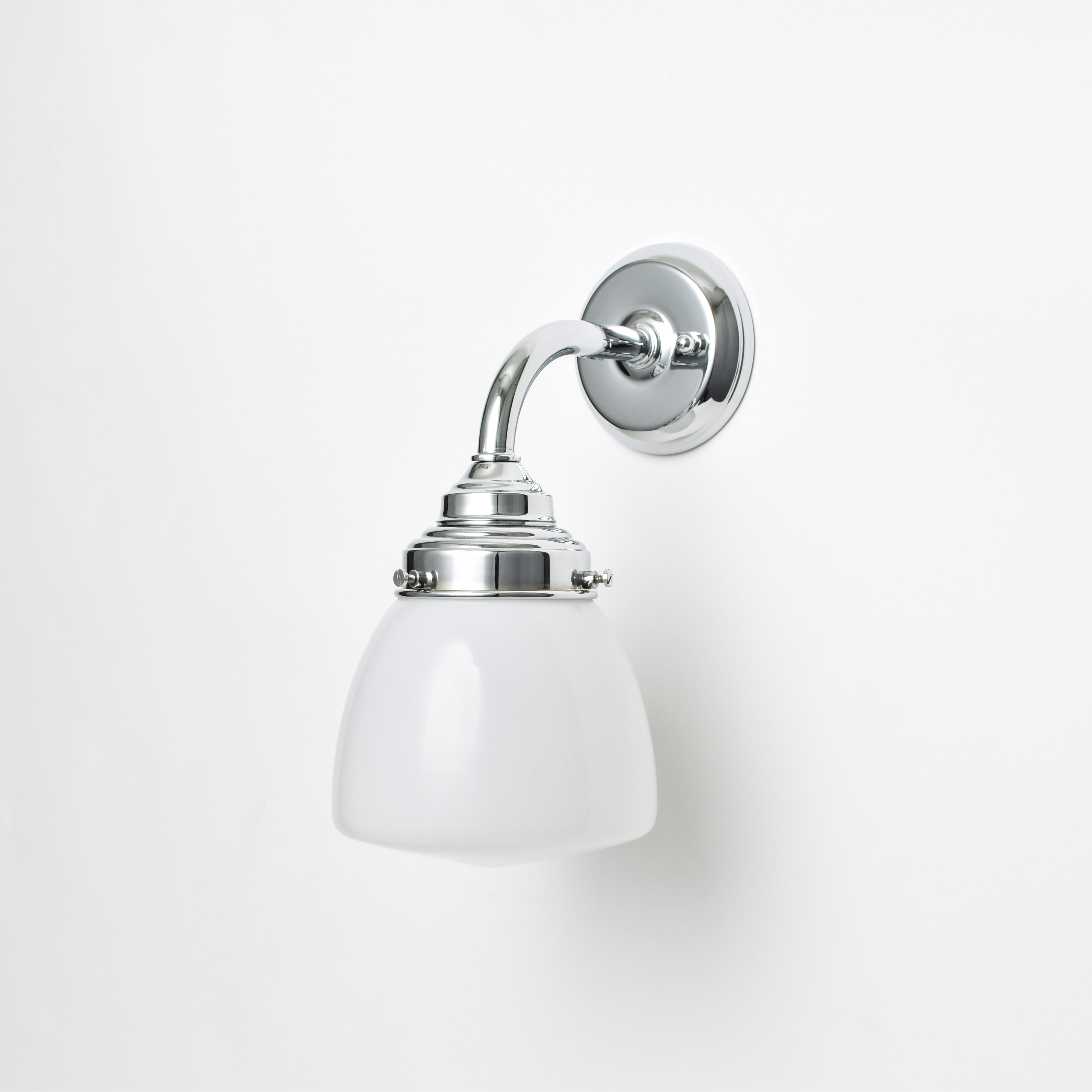 Wandlamp Schoolbol Small Curve Chroom