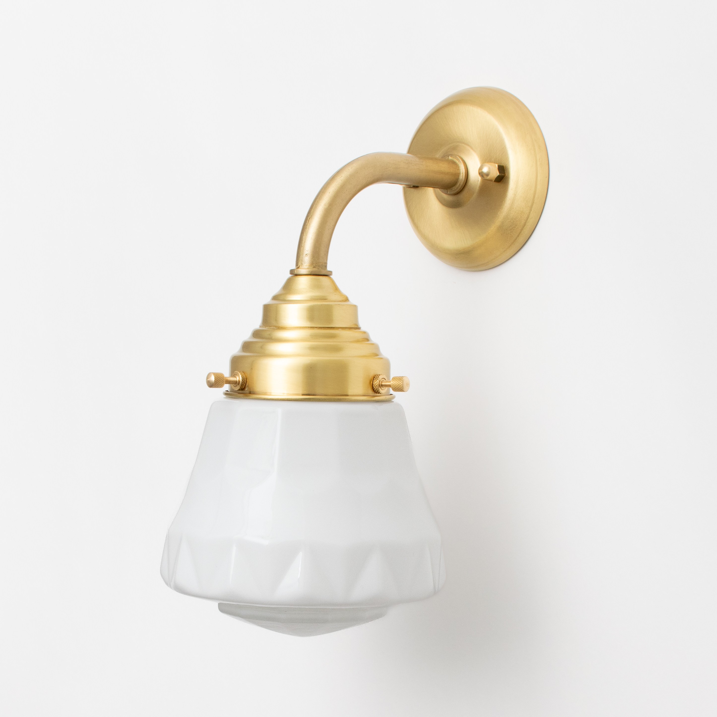 Wandlamp Bold Curve Messing