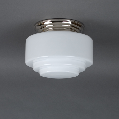 Plafonniere Getrapt in 25cm in opaal glas met afgerond nikkel armatuur