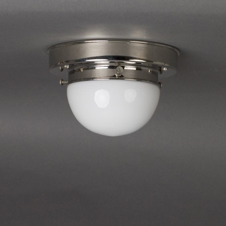 Plafonniere Lauritsen in opaal glas met strak nikkel armatuur